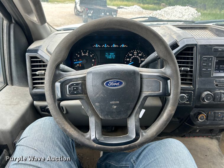 image for item ET3070 2016 Ford F150 XL pickup truck