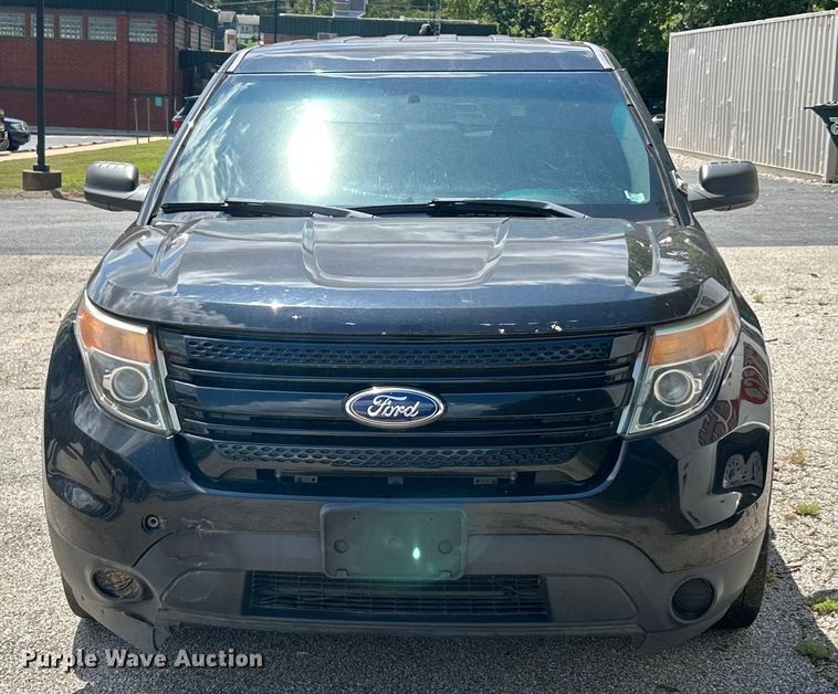 image for item ET3074 2013 Ford Explorer Police Interceptor SUV