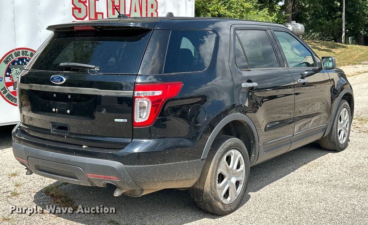 image for item ET3074 2013 Ford Explorer Police Interceptor SUV