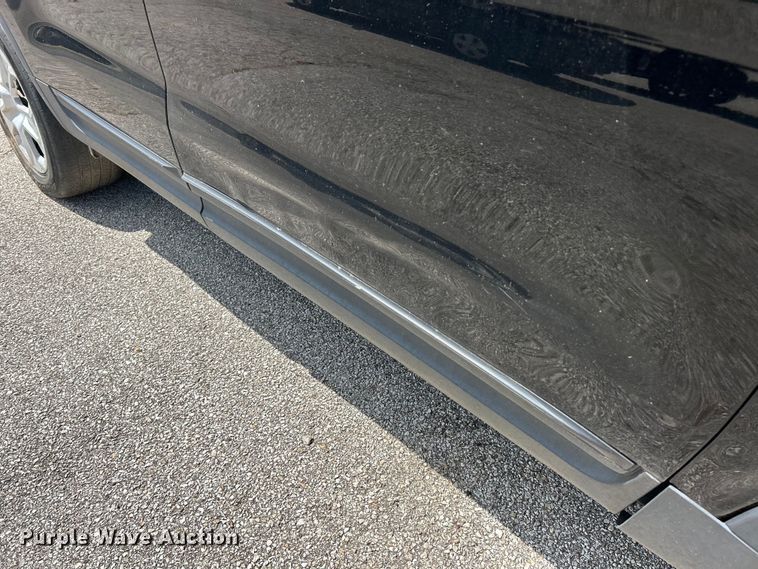 image for item ET3074 2013 Ford Explorer Police Interceptor SUV