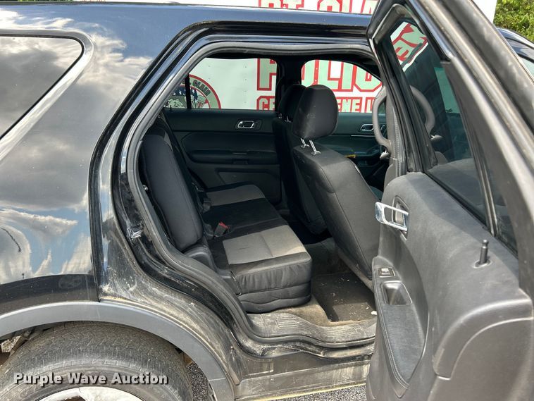 image for item ET3074 2013 Ford Explorer Police Interceptor SUV