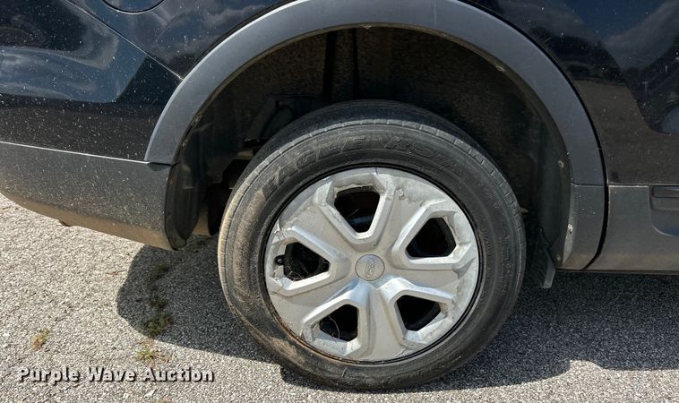 image for item ET3074 2013 Ford Explorer Police Interceptor SUV