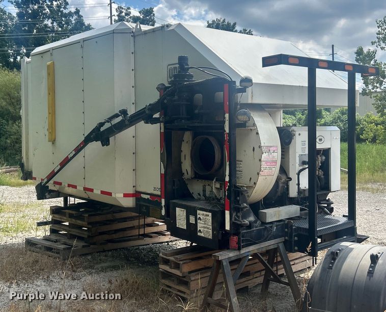 image for item ET3076 ODB SSL300S25 leaf vacuum truck bed