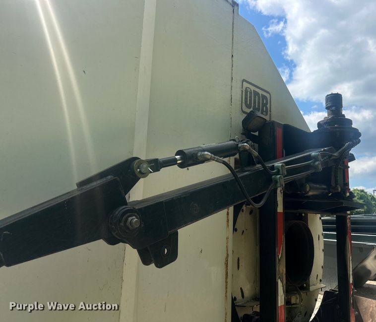 image for item ET3076 ODB SSL300S25 leaf vacuum truck bed