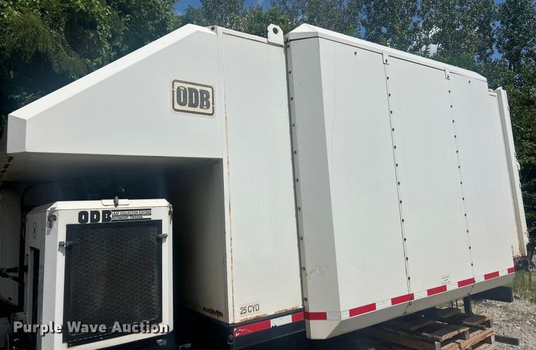 image for item ET3076 ODB SSL300S25 leaf vacuum truck bed