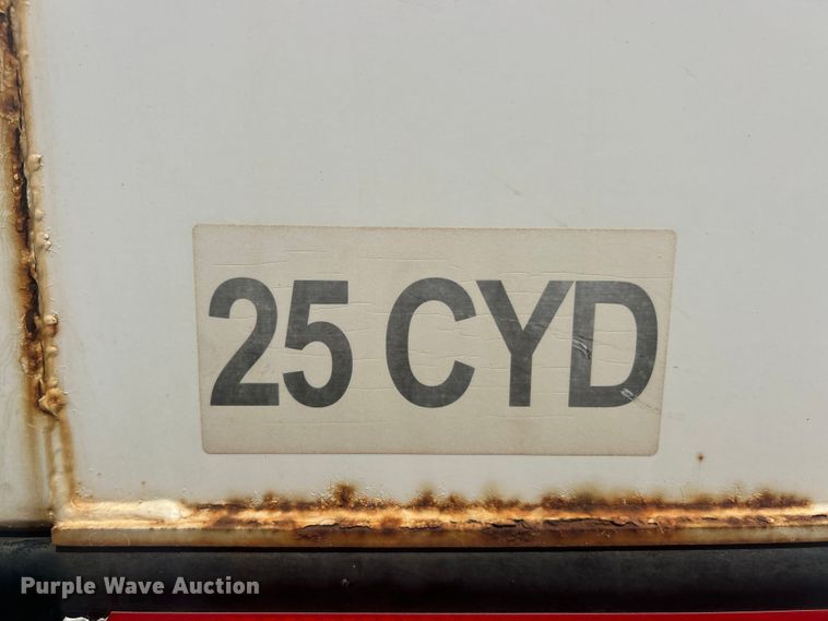 image for item ET3076 ODB SSL300S25 leaf vacuum truck bed