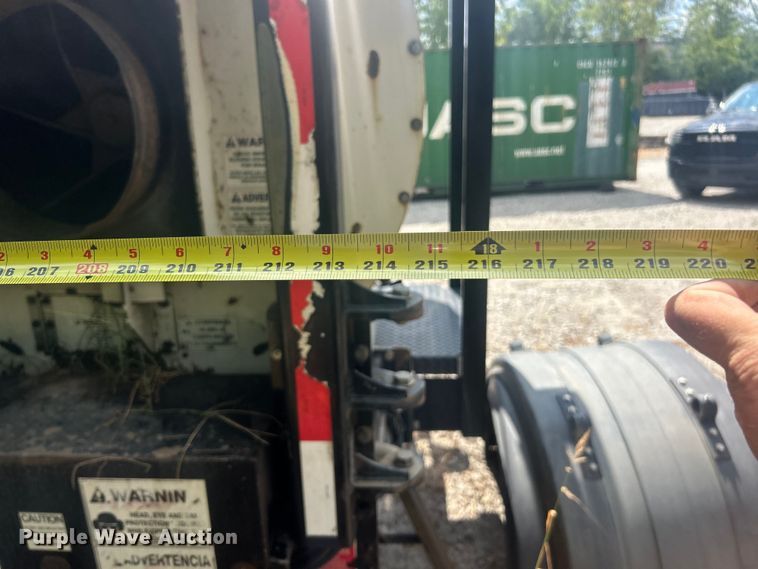 image for item ET3076 ODB SSL300S25 leaf vacuum truck bed