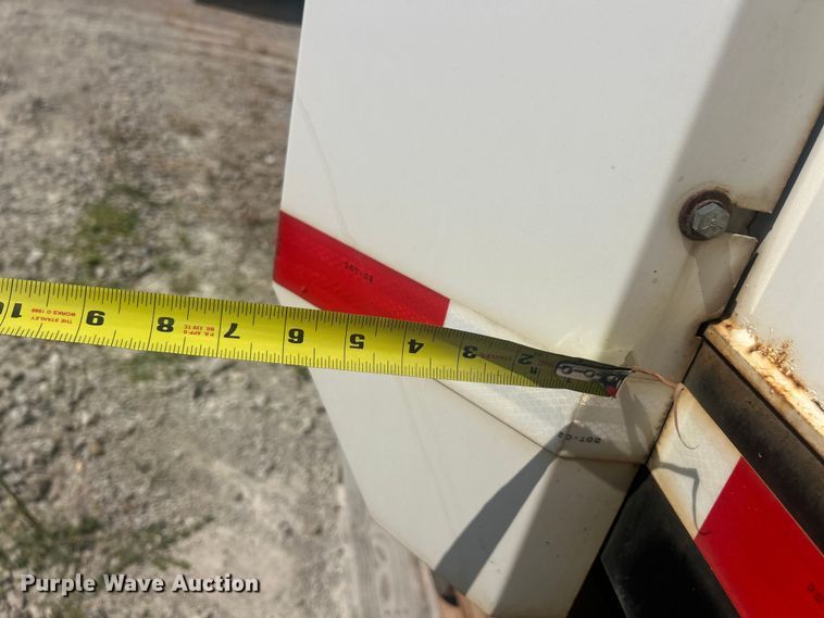 image for item ET3076 ODB SSL300S25 leaf vacuum truck bed