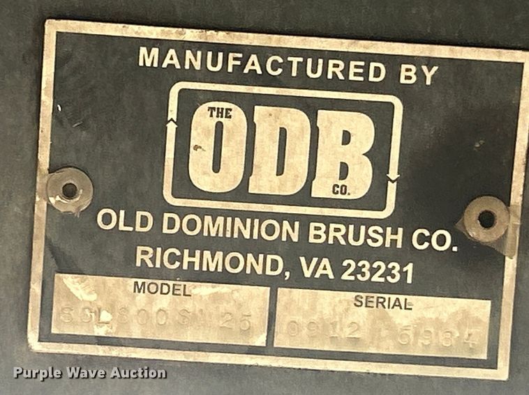 image for item ET3076 ODB SSL300S25 leaf vacuum truck bed