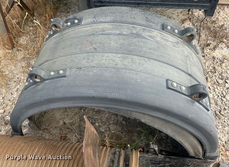 image for item ET3076 ODB SSL300S25 leaf vacuum truck bed