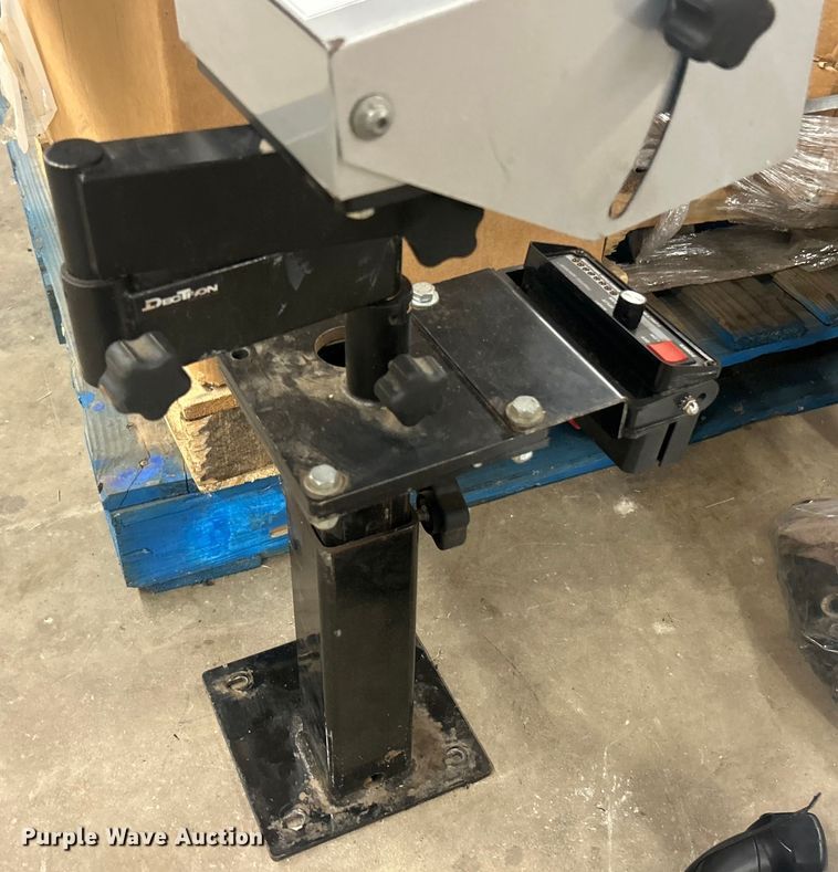 image for item ET3076 ODB SSL300S25 leaf vacuum truck bed