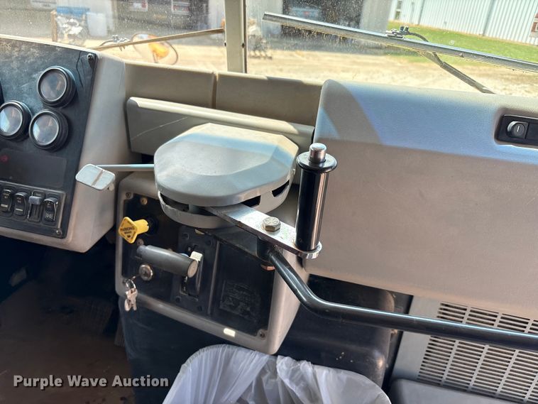 image for item EU0021 2006 Blue Bird Vision school bus