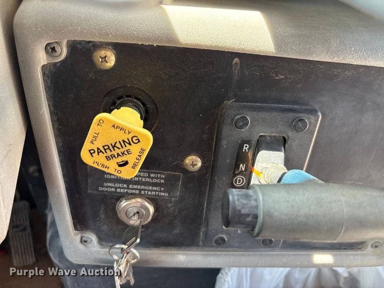 image for item EU0021 2006 Blue Bird Vision school bus