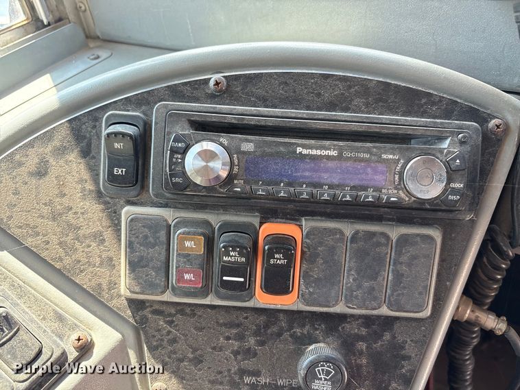 image for item EU0021 2006 Blue Bird Vision school bus