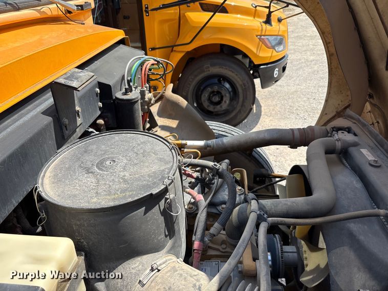 image for item EU0021 2006 Blue Bird Vision school bus