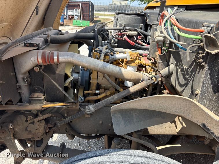 image for item EU0021 2006 Blue Bird Vision school bus