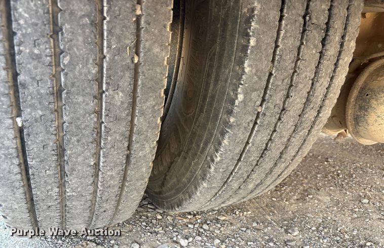 image for item EU0021 2006 Blue Bird Vision school bus