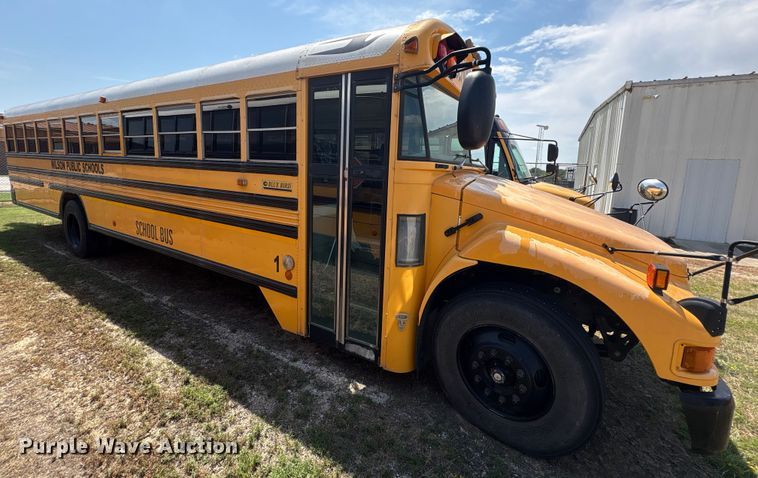 image for item EU0022 2005 Blue Bird Vision school bus