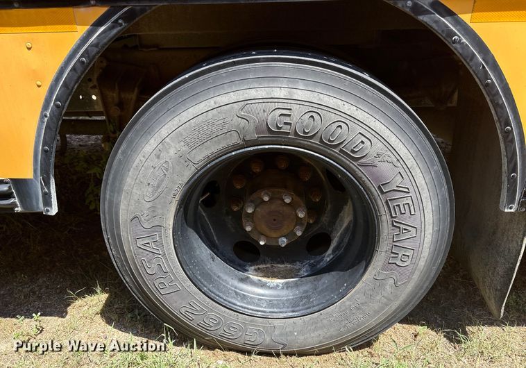 image for item EU0022 2005 Blue Bird Vision school bus