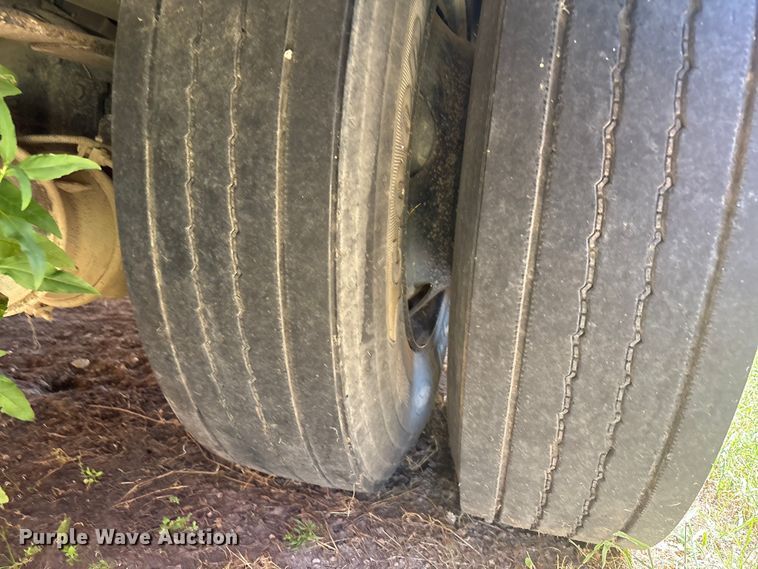 image for item EU0022 2005 Blue Bird Vision school bus