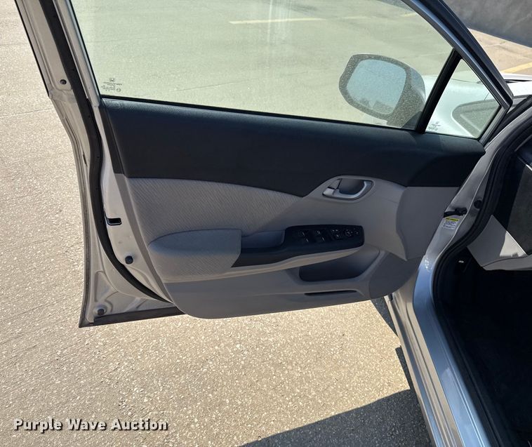 image for item EU2057 2013 Honda Civic 