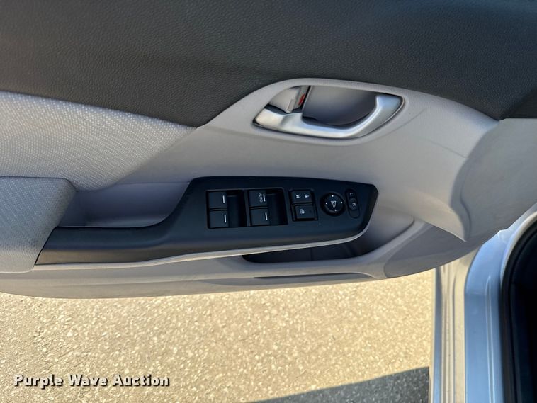 image for item EU2057 2013 Honda Civic 