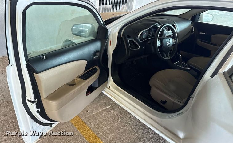 image for item EU2060 2011 Dodge Avenger 