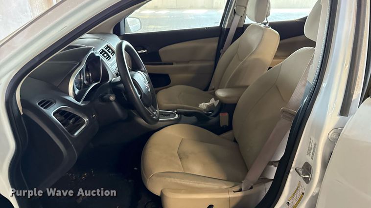 image for item EU2060 2011 Dodge Avenger 