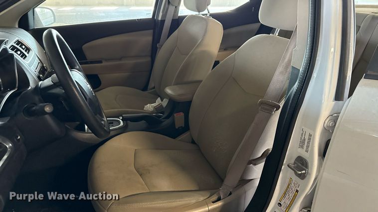 image for item EU2060 2011 Dodge Avenger 