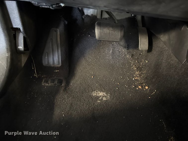 image for item EU2060 2011 Dodge Avenger 