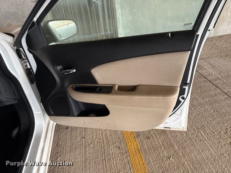 image for item EU2060 2011 Dodge Avenger 