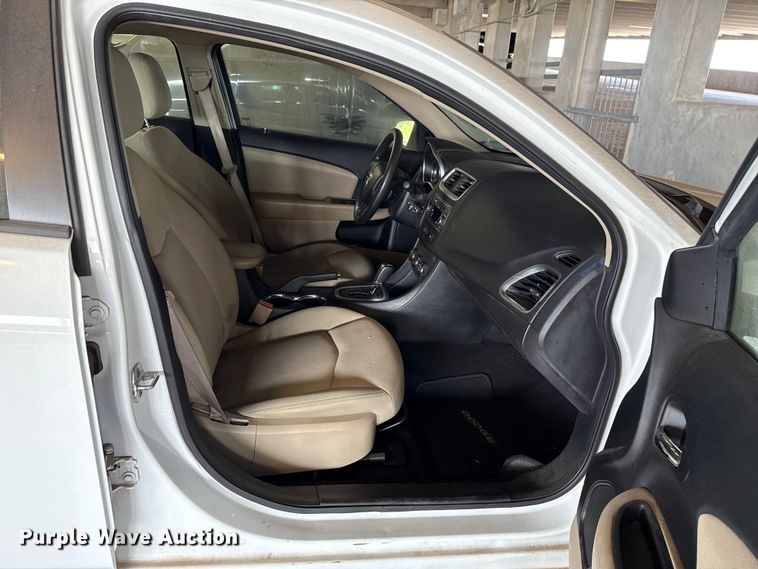 image for item EU2060 2011 Dodge Avenger 