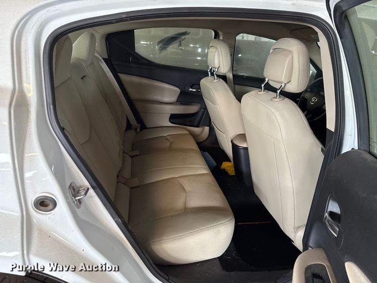 image for item EU2060 2011 Dodge Avenger 