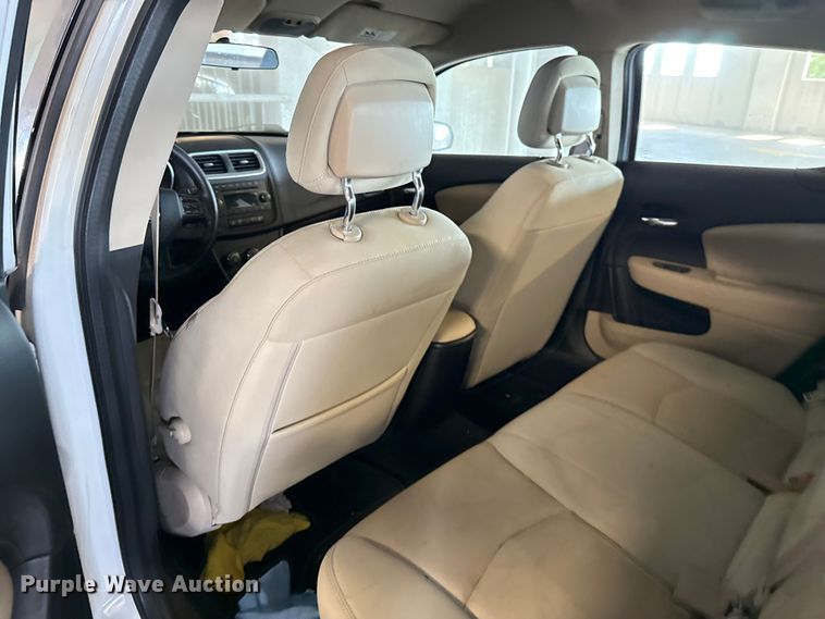 image for item EU2060 2011 Dodge Avenger 