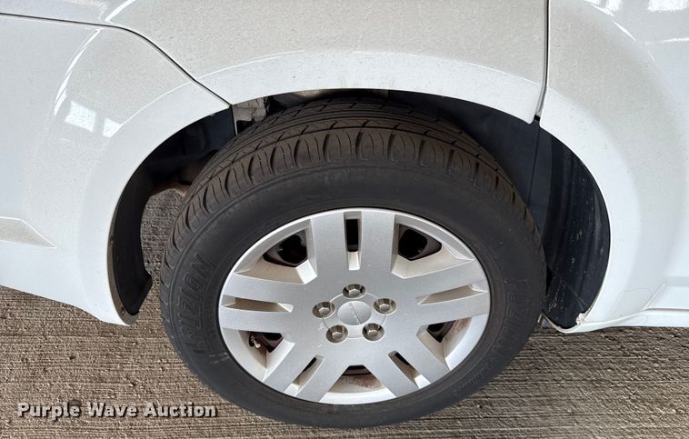 image for item EU2060 2011 Dodge Avenger 