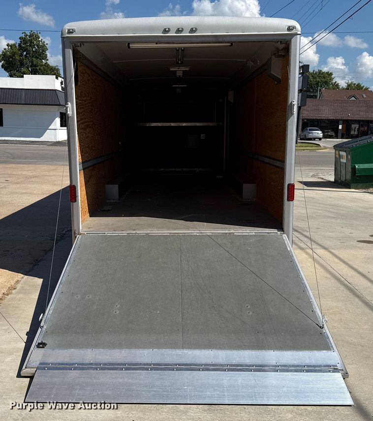 image for item EU2147 2005 Wells Cargo Inc CVG3425 enclosed cargo trailer