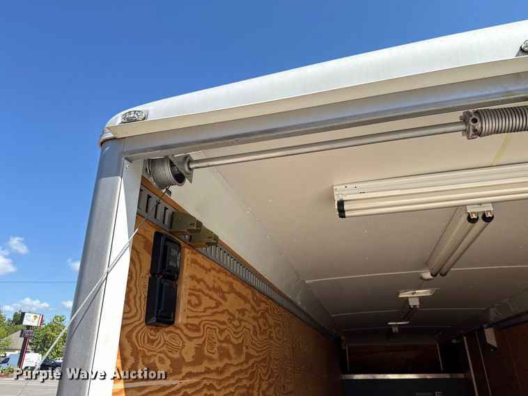 image for item EU2147 2005 Wells Cargo Inc CVG3425 enclosed cargo trailer