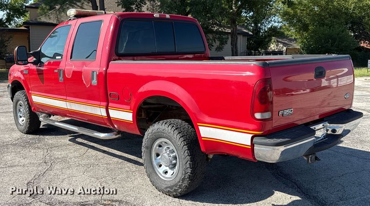 image for item EU2148 2004 Ford F350 Super Duty  Crew Cab pickup truck