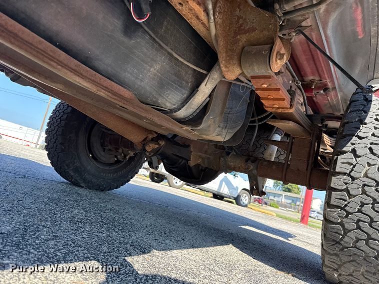 image for item EU2148 2004 Ford F350 Super Duty  Crew Cab pickup truck