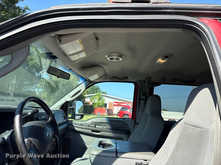 image for item EU2148 2004 Ford F350 Super Duty  Crew Cab pickup truck