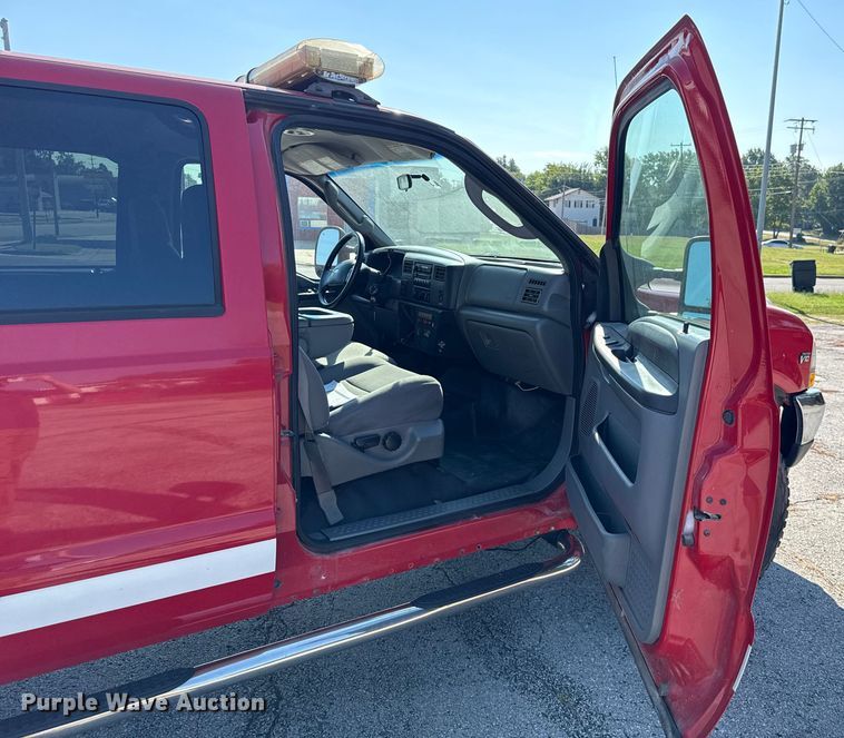 image for item EU2148 2004 Ford F350 Super Duty  Crew Cab pickup truck