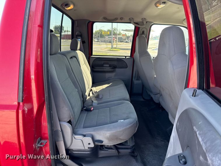 image for item EU2148 2004 Ford F350 Super Duty  Crew Cab pickup truck