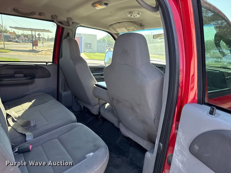 image for item EU2148 2004 Ford F350 Super Duty  Crew Cab pickup truck