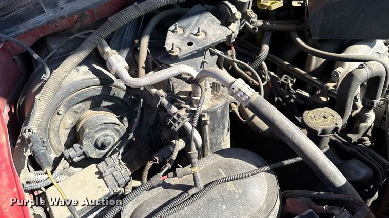 image for item EU2148 2004 Ford F350 Super Duty  Crew Cab pickup truck