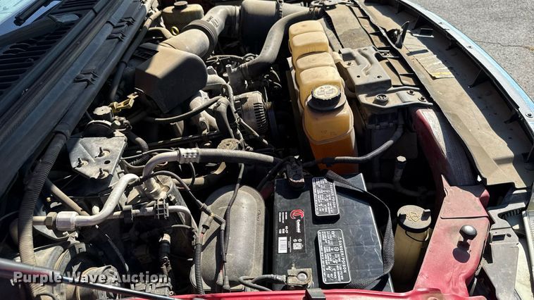 image for item EU2148 2004 Ford F350 Super Duty  Crew Cab pickup truck