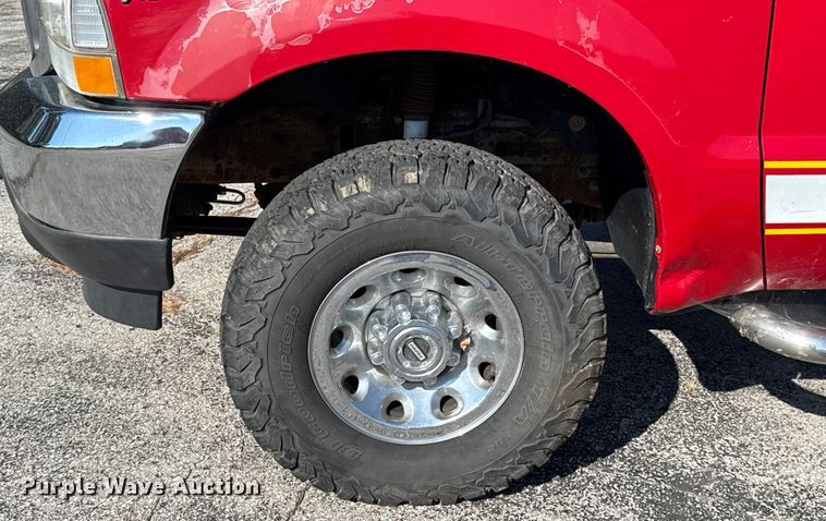 image for item EU2148 2004 Ford F350 Super Duty  Crew Cab pickup truck