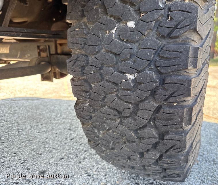 image for item EU2148 2004 Ford F350 Super Duty  Crew Cab pickup truck