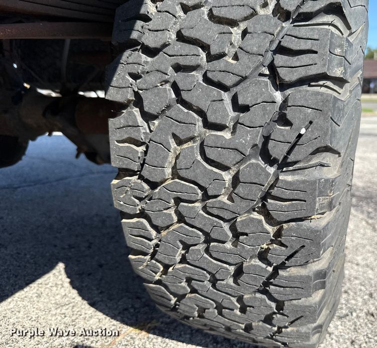 image for item EU2148 2004 Ford F350 Super Duty  Crew Cab pickup truck