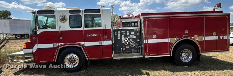 image for item EU2150 1997 Pierce Manufacturing Quantum pumper fire truck