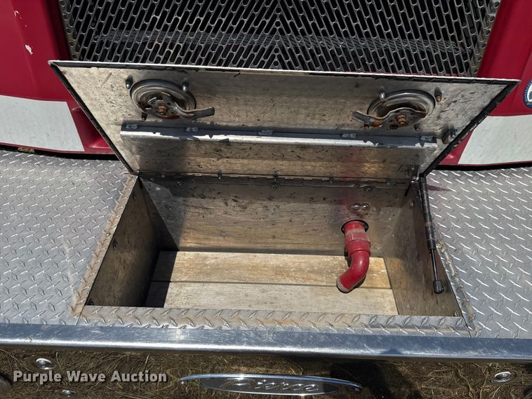 image for item EU2150 1997 Pierce Manufacturing Quantum pumper fire truck